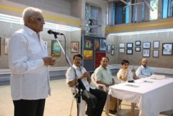 Mr. Kulkarni sharing his experience about Art India Foundation