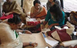 Mithila (Madhubani) Painting Demonstration by Shanti Devi