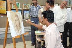 Demonstration of Painting by Sanjay Shelar & Khilchand Chaudhary