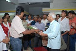 Demonstration of Painting by Sanjay Shelar & Khilchand Chaudhary