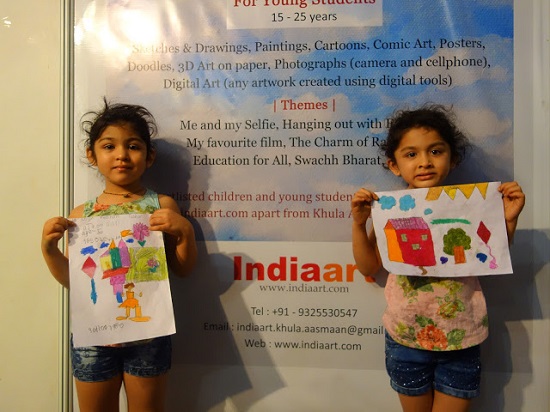 Khula Aasmaan stall - Twins with their paintings