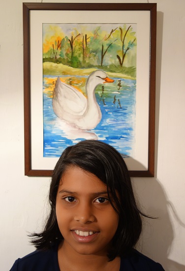 Mrunal Todkar with her painting
at Khula Aasmaan show by Indiaart - Edition I