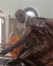 Ms Sekacheva Ludimila and Gandhi at Agakhan Palace, Pune