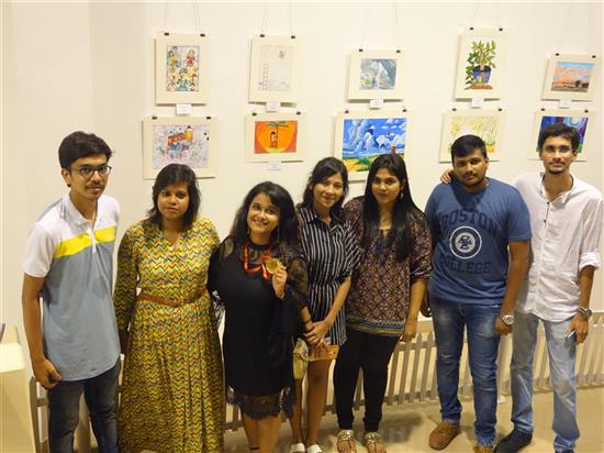 Diptashree Mondal with her friends at Khula Aasmaan exhibition at Mumbai - October 2017 - 1
 