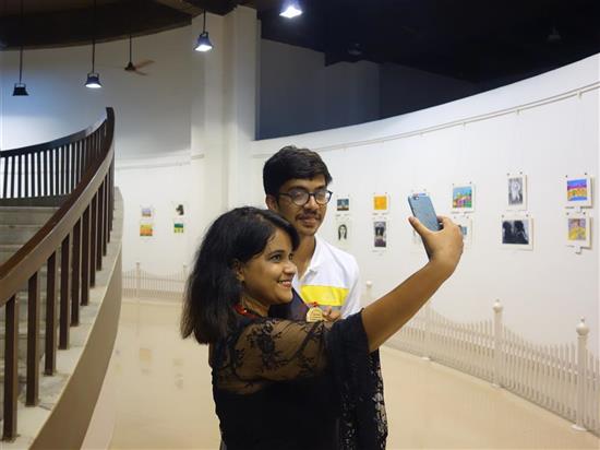 Selfie at Khula Aasmaan exhibition at Mumbai - October 2017 
