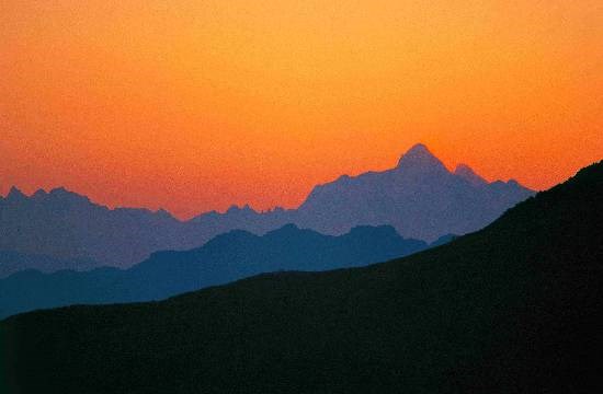 Nanda Devi massif, as seen from Buraskhanda, Uttatarakhand, photograph by Ashok Dilwali