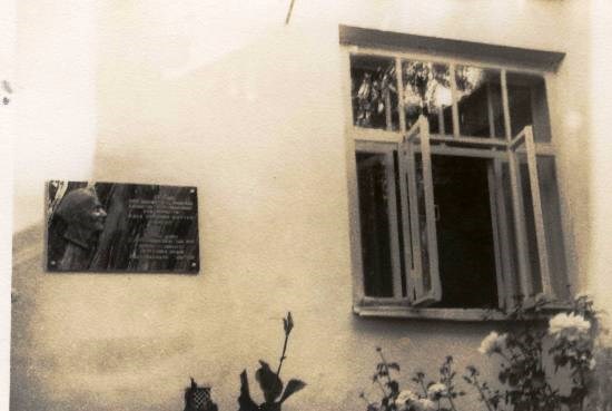 Window in 'Shastri Dacha' from where Shastriji's last living picture was shot, photograph by Prem Vaidya
