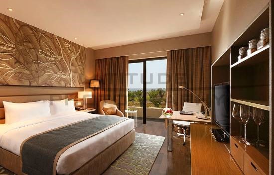 Kempinski 4, photograph by Ali Rangoonwalla