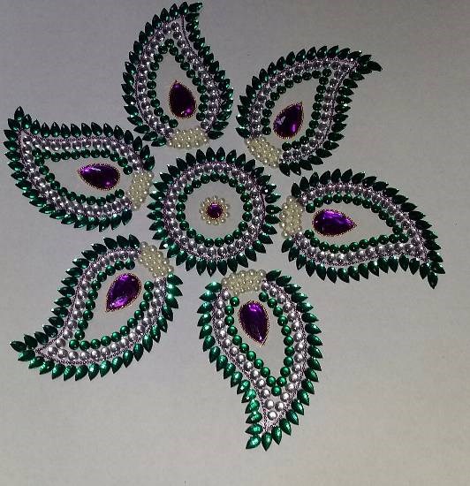 Rearrangable Rangoli, painting by Dhanashree Puntambekar