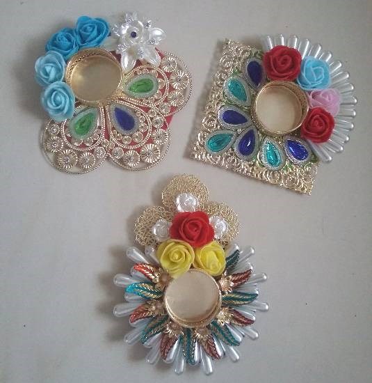 T Light Holders, painting by Dhanashree Puntambekar