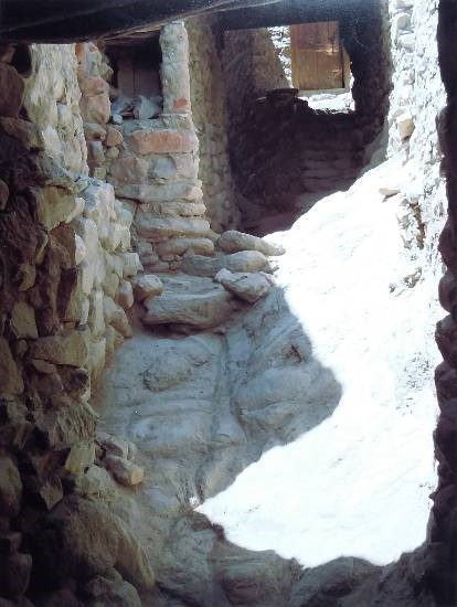 Uniformly non-conforming, painting by Chinmay Patwardhan