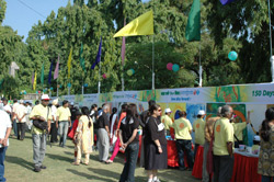 150 Days to go for Commonwealth Youth Games - Painting of 150 feet Canvas, Organised by Indiaart gallery