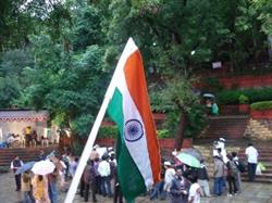 Photo Gallery - Anna Aage Badho