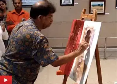 Painting demonstration by Suhas Bahulkar at Artfest